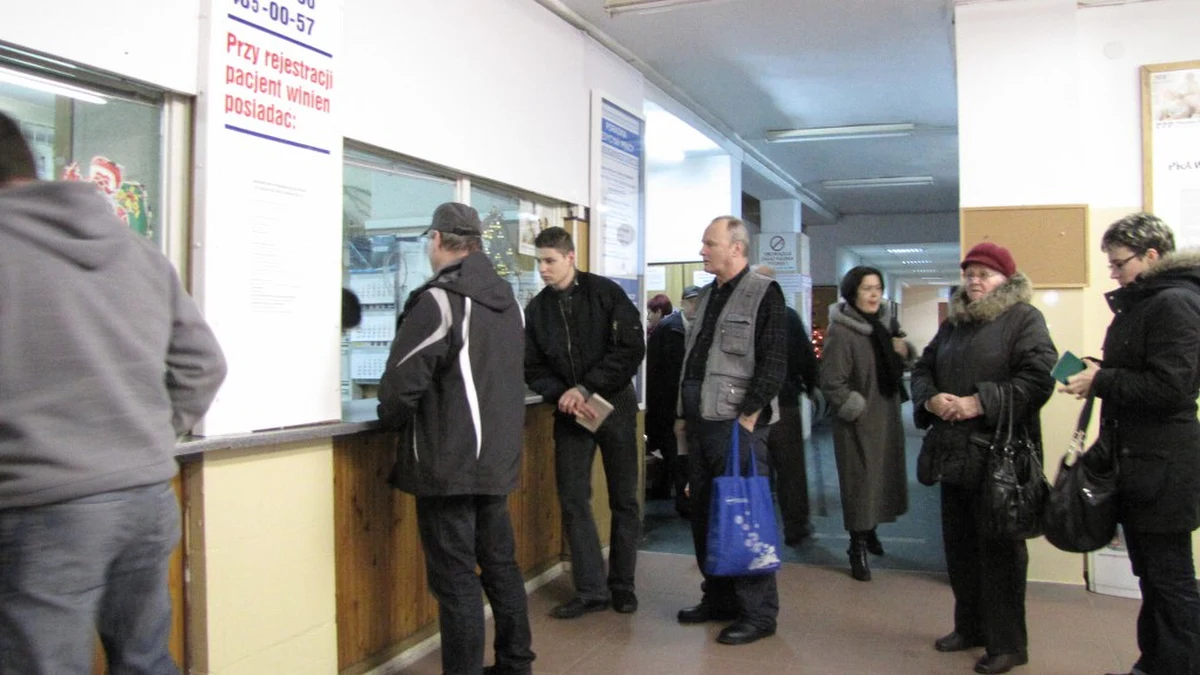 Do endokrynologa w ramach NFZ dopiero za cztery lata - taki termin oczekiwania na wizytę w jednej z wrocławskich przychodni znalazła nasza reporterka. Limit przyjęć pacjentów na ten rok już został wyczerpany. W innych dolnośląskich przychodniach tez nie jest dobrze. Cały czas przysyłacie do nas maile, opisując swoje problemy z zarejestrowaniem się do specjalistów.