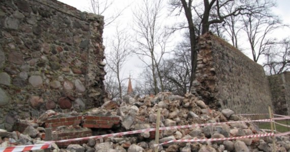 Będą pieniądze na odbudowę kilkunastometrowego odcinka zabytkowego muru obronnego, który niedawno runął w Stargardzie Szczecińskim. W tym roku rozpocznie się też remont sąsiedniej Bastei.
