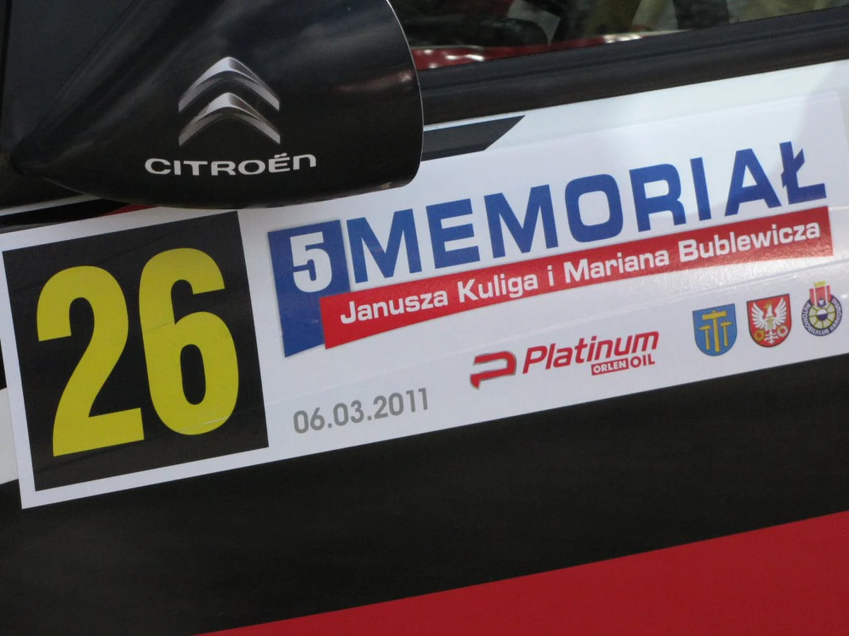 Mariusz Stec startujący w Mitsubishi wygrał piąty memoriał pamięci Janusza Kuliga i Mariana Bublewicza - wynika z nieoficjalnych jeszcze wyników. W Wieliczce na starcie rajdu stanęły 33 załogi. Zmagania rajdowców obserwowało kilka tysięcy osób. 
