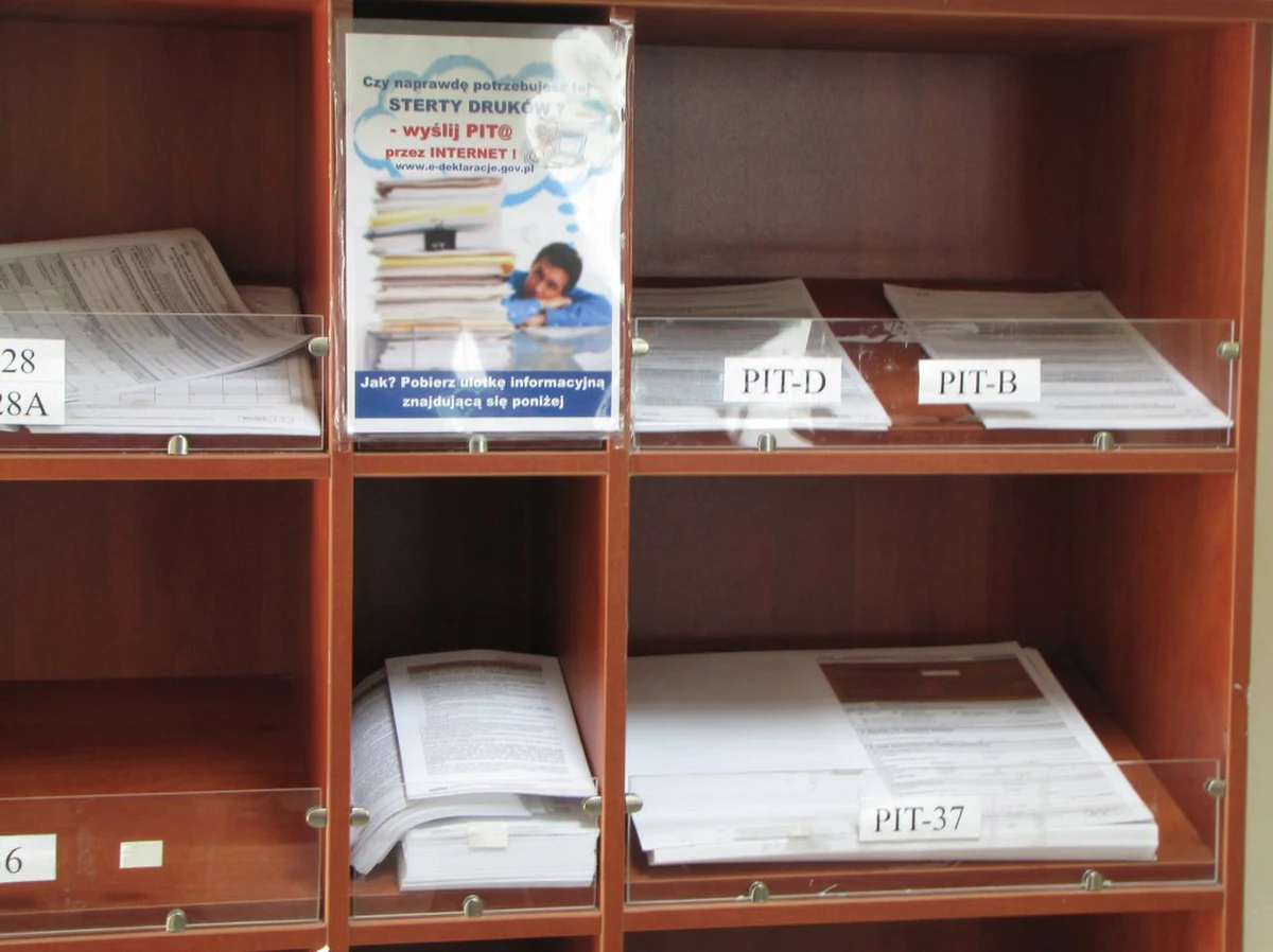 Wspólne rozliczenie z małżonkiem, czyli tzw. e-PIT, jest łatwiejsze niż jeszcze rok temu. Od tego roku małżonkowie mogę rozliczyć się wspólnie przez internet bez konieczności składania papierowego oświadczenia o zgodzie współmałżonka.