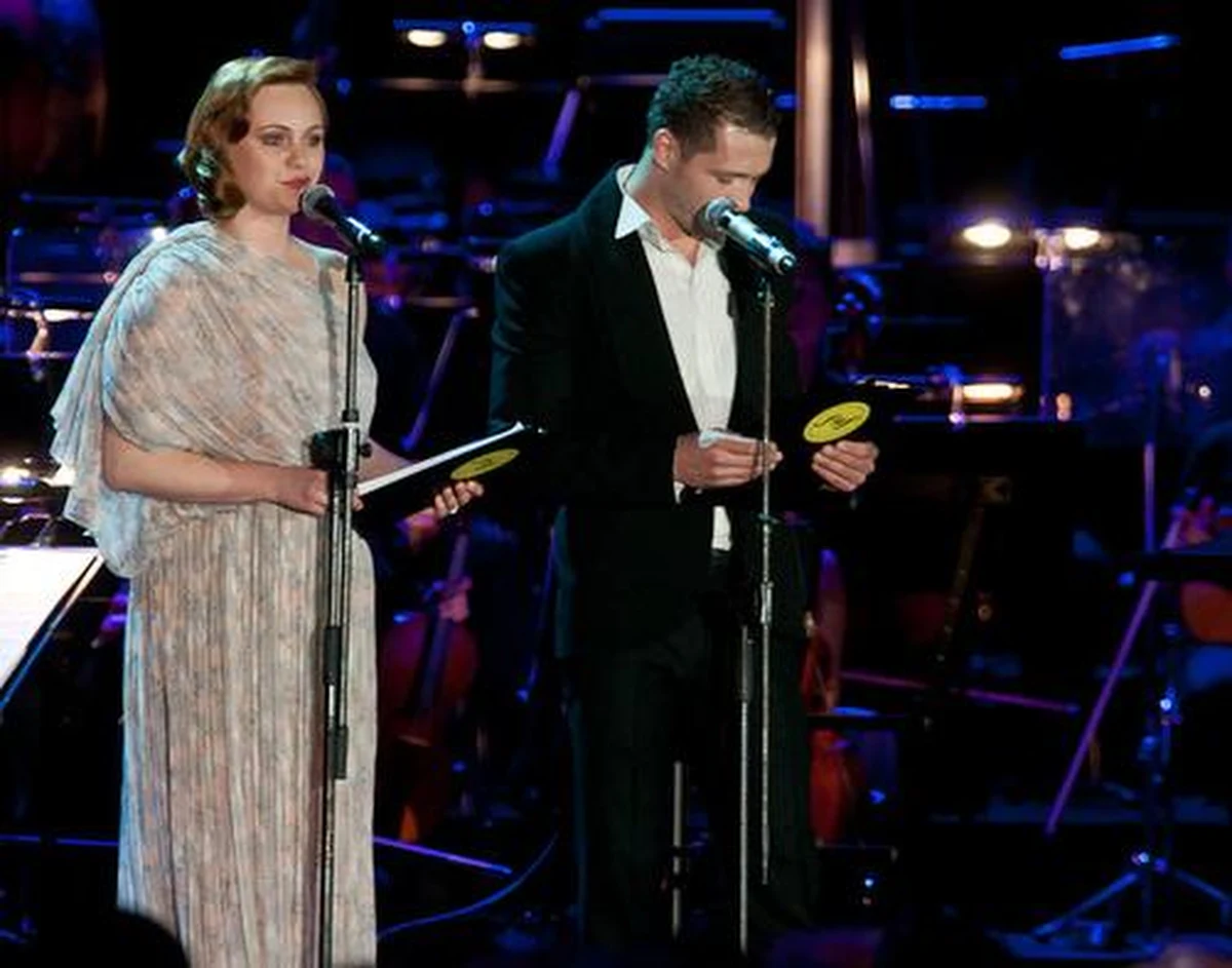 Ścieżka dźwiękowa z serialu "Czas Honoru" zakończy czwarty Festiwal Muzyki Filmowej w Krakowie. Publiczność usłyszy ponaddwugodzinny koncert, składający się ze specjalnie skomponowanych suit. Muzykę do serialu stworzył Bartosz Chajdecki, który wygrał konkurs na najlepszą ścieżkę dźwiękową.