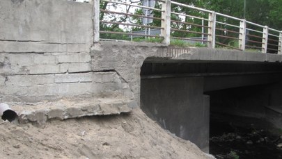 Most w Dabrowie Górniczej pękł w trakcie remontu
