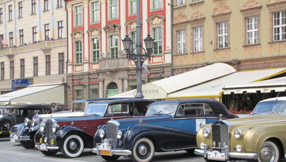Samochodowe cacka na wrocławskim rynku