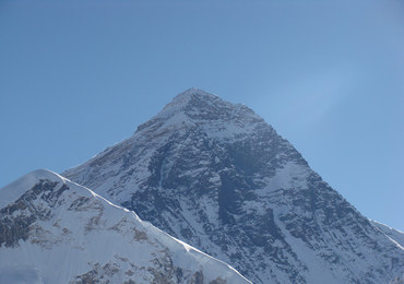 Władze Nepalu chcą ustalić dokładną wysokość Mount Everestu