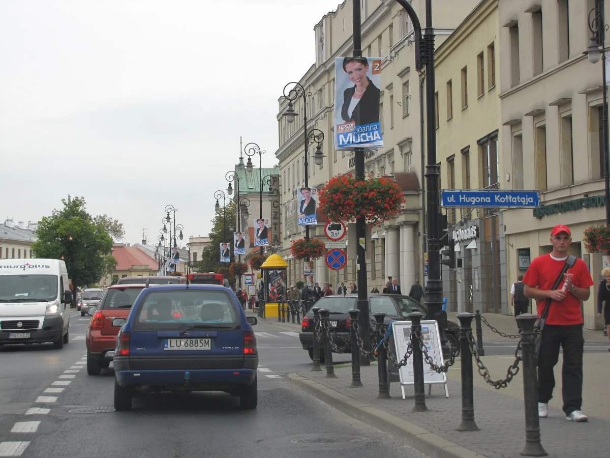 Powiesiłeś plakat tam, gdzie nie powinieneś - ściągnij! Lublin powoli zamienia się w wyborcze śmietnisko. Przoduje w tym Platforma Obywatelska, choć i plakaty PSL czy SLD też są wywieszane w miejscach, w których wisieć nie powinny.