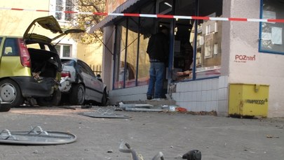 Poznań: BMW wjechało na chodnik, 2 pieszych zginęło
