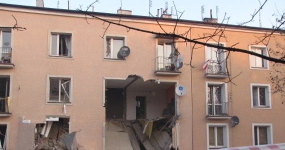 Dziewięć osób zostało rannych w wybuchu gazu, do którego doszło dziś nad ranem w budynku mieszkalnym w Gliwicach. Część budynku zawaliła się. Na razie nie wiadomo, dlaczego doszło do eksplozji. Pod gruzami bloku nie ma już nikogo. Sprowadzone na miejsce psy nic nie wyczuły.