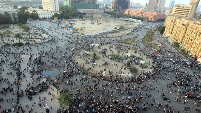 W trakcie protestów w Kairze zginęło 35 osób