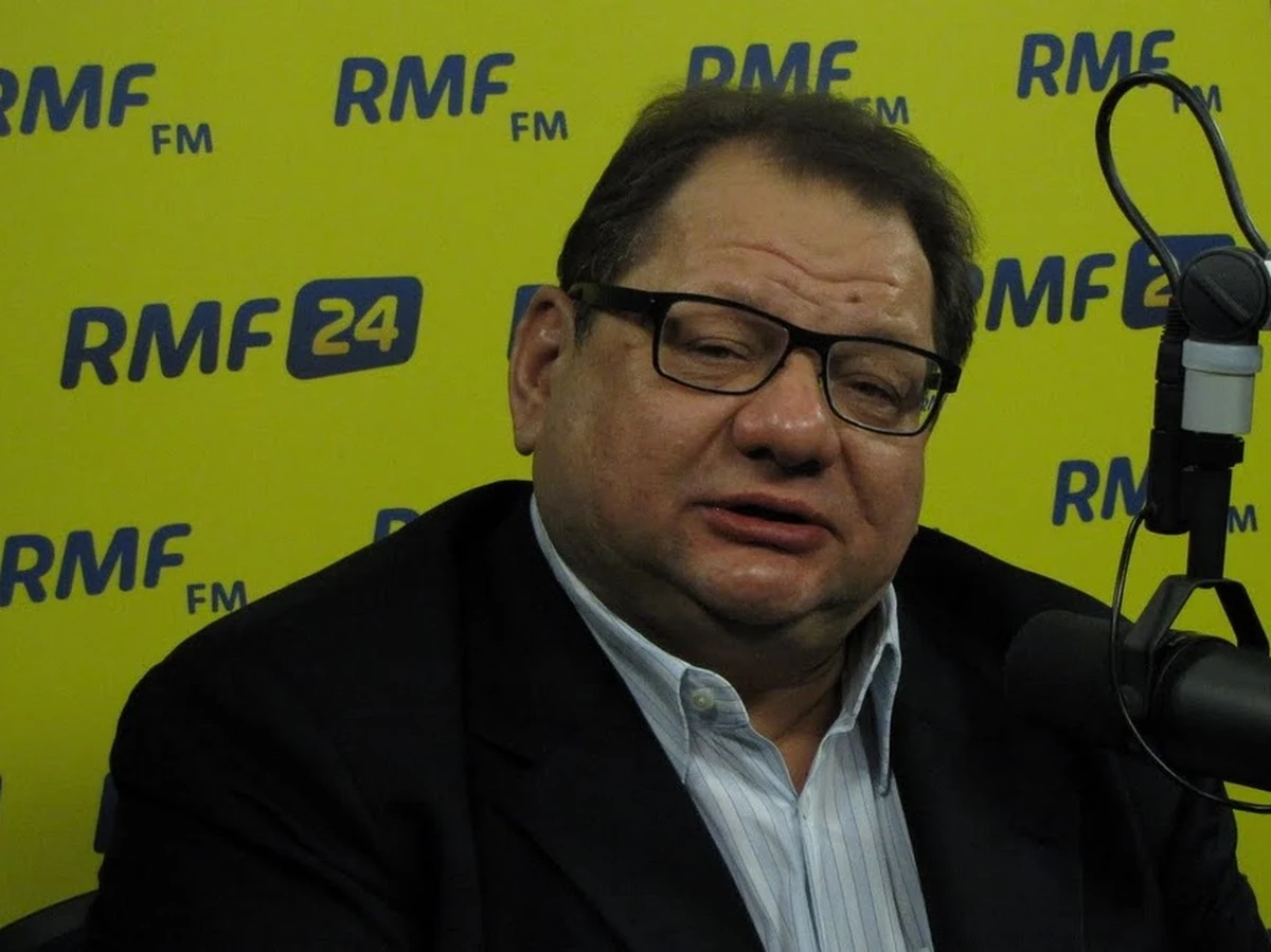 "Grzegorz Napieralski obiecał, że nie będzie kandydował na szefa SLD, gdyby zmienił zdanie to byłaby kompromitacja. Zawsze może ugryźć się w język, ale każdy język ma tylko jeden i powinien go szanować" - mówi gość Kontrwywiadu RMF FM Ryszard Kalisz. "Wciąż mam serce dla lewicy, ale jeżeli SLD nie będzie autentyczna, nie będzie docierać do wyborców, nie będzie służyć obywatelom, to trzeba będzie mieć odwagę podjęcia ważnych decyzji.  Każda partia ma swój koniec" - mówi Kalisz.