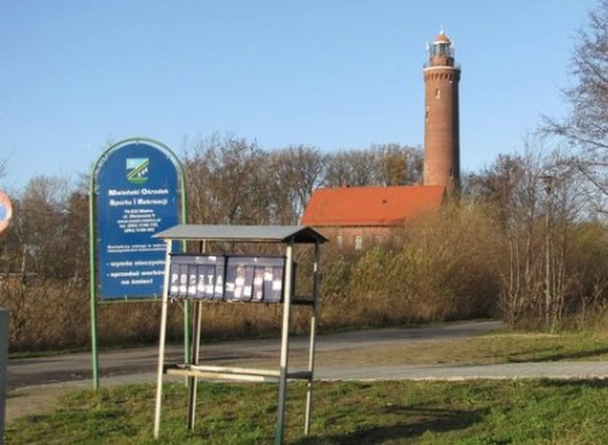 Nie chcemy stać się Gąskobylem - mówią mieszkańcy wypoczynkowej wsi Gąski na Pomorzu Zachodnim, w której rozważana jest budowa pierwszej polskiej elektrowni atomowej. Z mieszkańcami zgadzają się radni gminy Mielno, w której leży wieś. Podjęli właśnie uchwałę sprzeciwiającą się budowie siłowni.