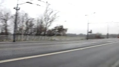 W Warszawie sypią się mandaty za jazdę zamkniętym mostem