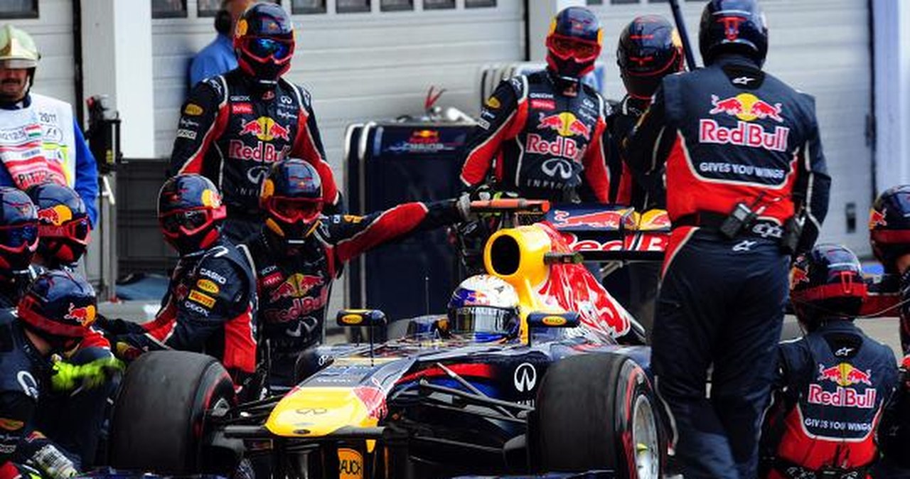 Bolid Red Bull Racing RB7 najmniej zawodny - Motoryzacja w INTERIA.PL