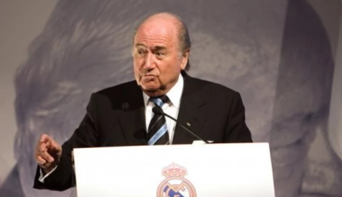 Blatter ostrzega przed "tsunami"