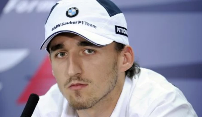 Kubica nie komentuje spekulacji i tęskni za F1