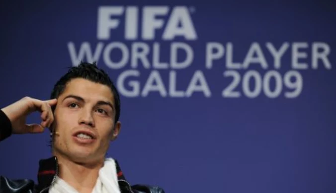 Skromny Ronaldo, edukacja w pubie i dziewczyny