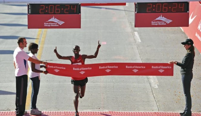 Maraton w Chicago: Zwycięstwa Wanjiru i Szobukowej