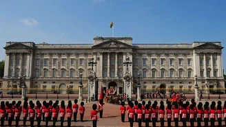 IO: start i meta wyścigu kolarskiego przed pałacem Buckingham