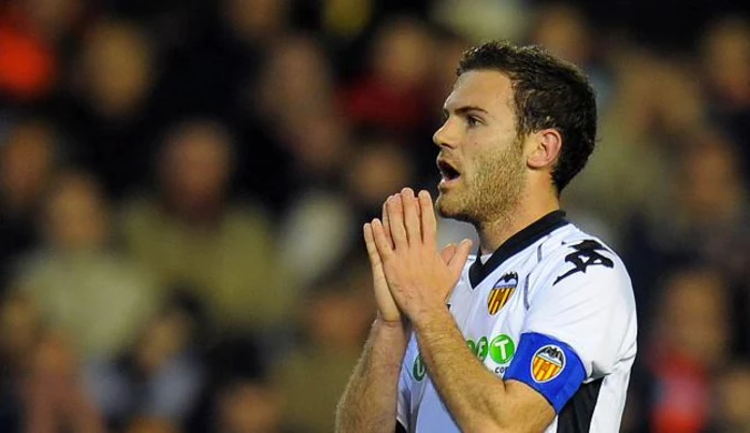 Juan Mata kluczem do transferu Fabregasa?