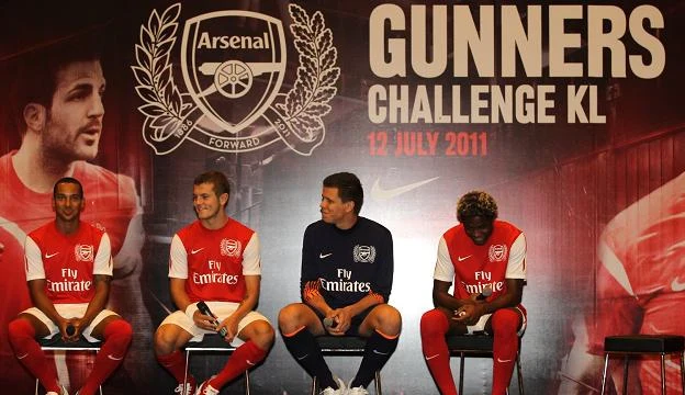 10 funtów za Blackburn, 100 funtów za Arsenal