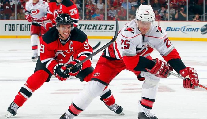 NHL: Dwa gole Zacha Parise'a dla New Jersey Devils