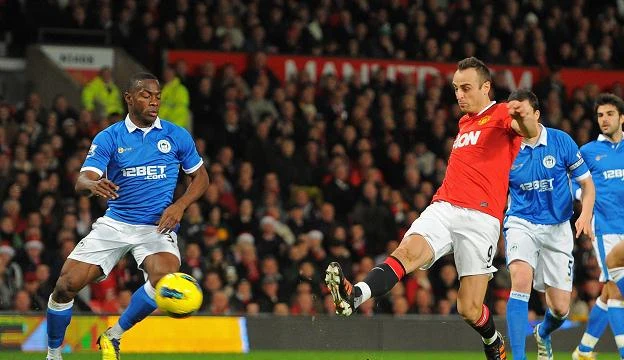 Manchester United - Blackburn 2-3, porażka Chelsea, punkty Arsenalu