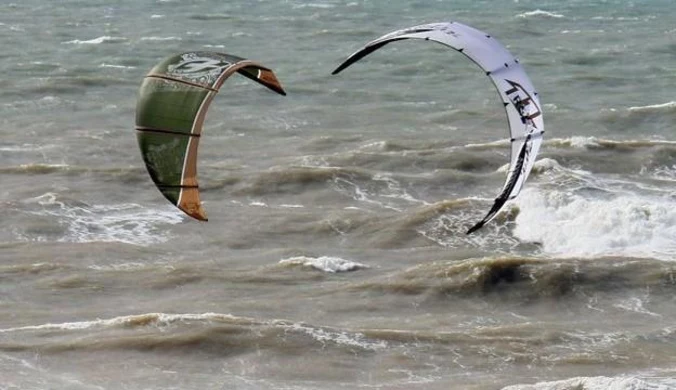 Poszukiwany polski kitesurfer nadał kolejny SOS