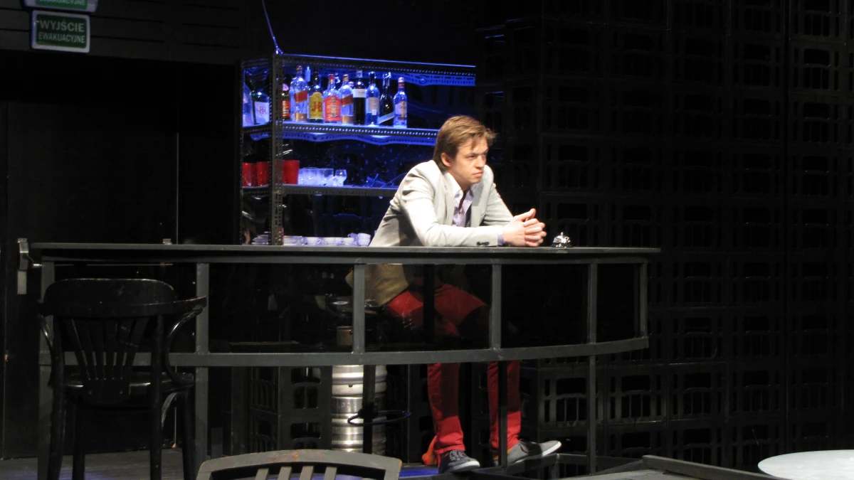 "Czynny do odwołania" tu tytuł nowego spektaklu na Scenie Małej Teatru Powszechnego w Warszawie. Premiera przedstawienia według tekstów Marcina Świetlickiego w reżyserii Piotra Bikonta odbędzie się w sobotę 24 marca.
