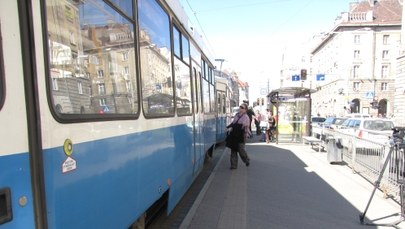 Wrocławski eksperyment do poprawki. Podwójny przystanek tramwajowy się nie sprawdza