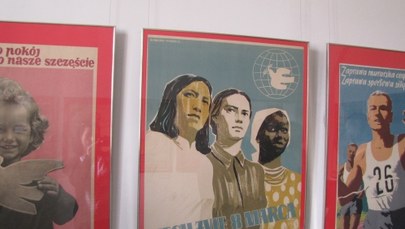 Socrealistyczne plakaty w Cytadeli Warszawskiej