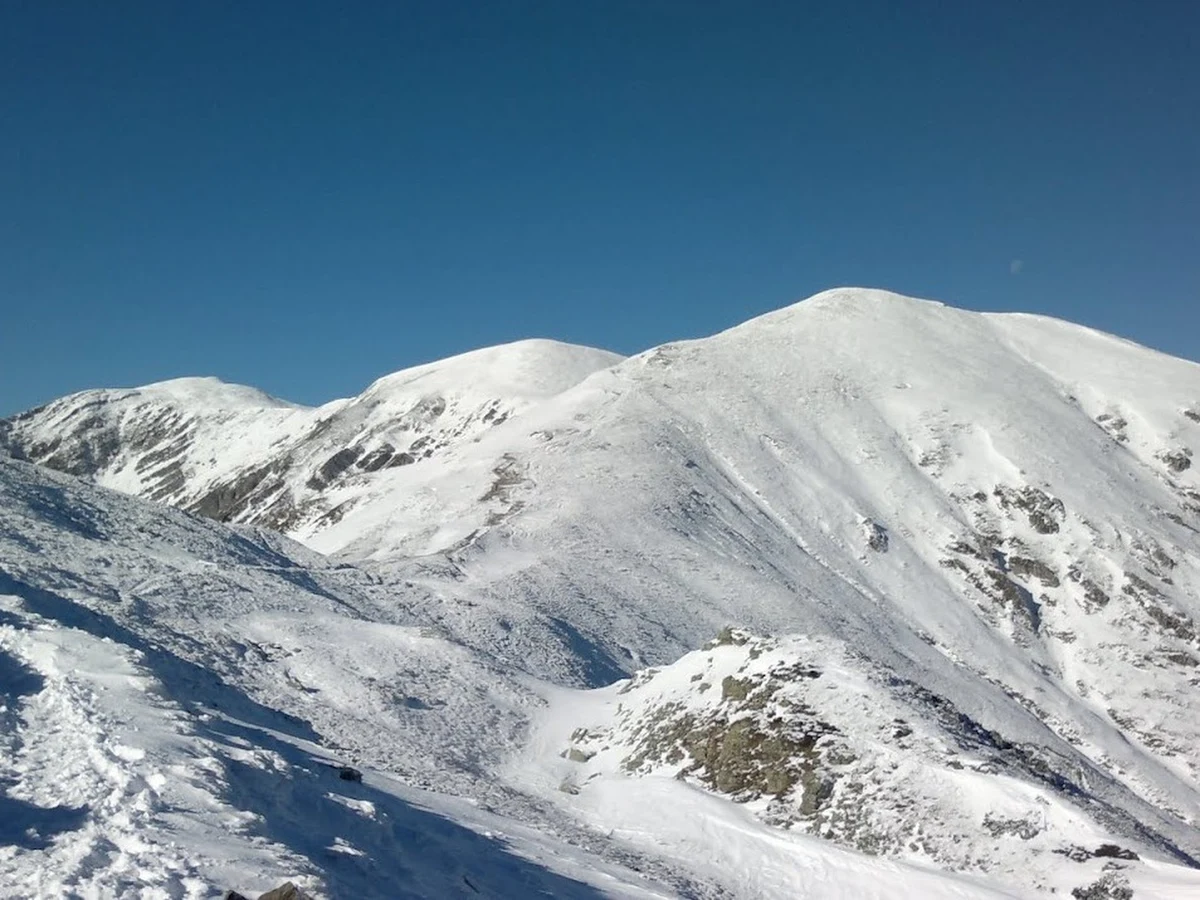 Polski turysta, który w weekend najpierw wezwał pomoc, a potem uciekł przed słowackimi ratownikami, prawdopodobnie i tak zapłaci za akcję ratunkową. Mężczyzna poinformował, że spadł z Czerwonych Wierchów na słowacką stronę granicy i ma złamaną nogę. Gdy dowiedział się, że na pomoc przylecą słowaccy ratownicy, którym trzeba będzie zapłacić za akcję ratunkową, nagle cudownie "ozdrowiał".