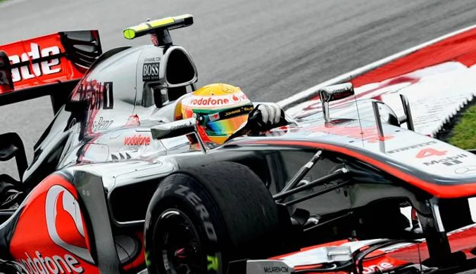 Hamilton z pole position ruszył do GP Malezji