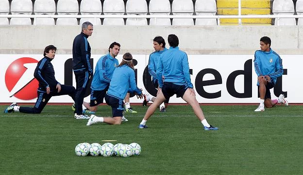 Piłkarska LM. Mourinho: Jesteśmy faworytem, ale futbol to... futbol