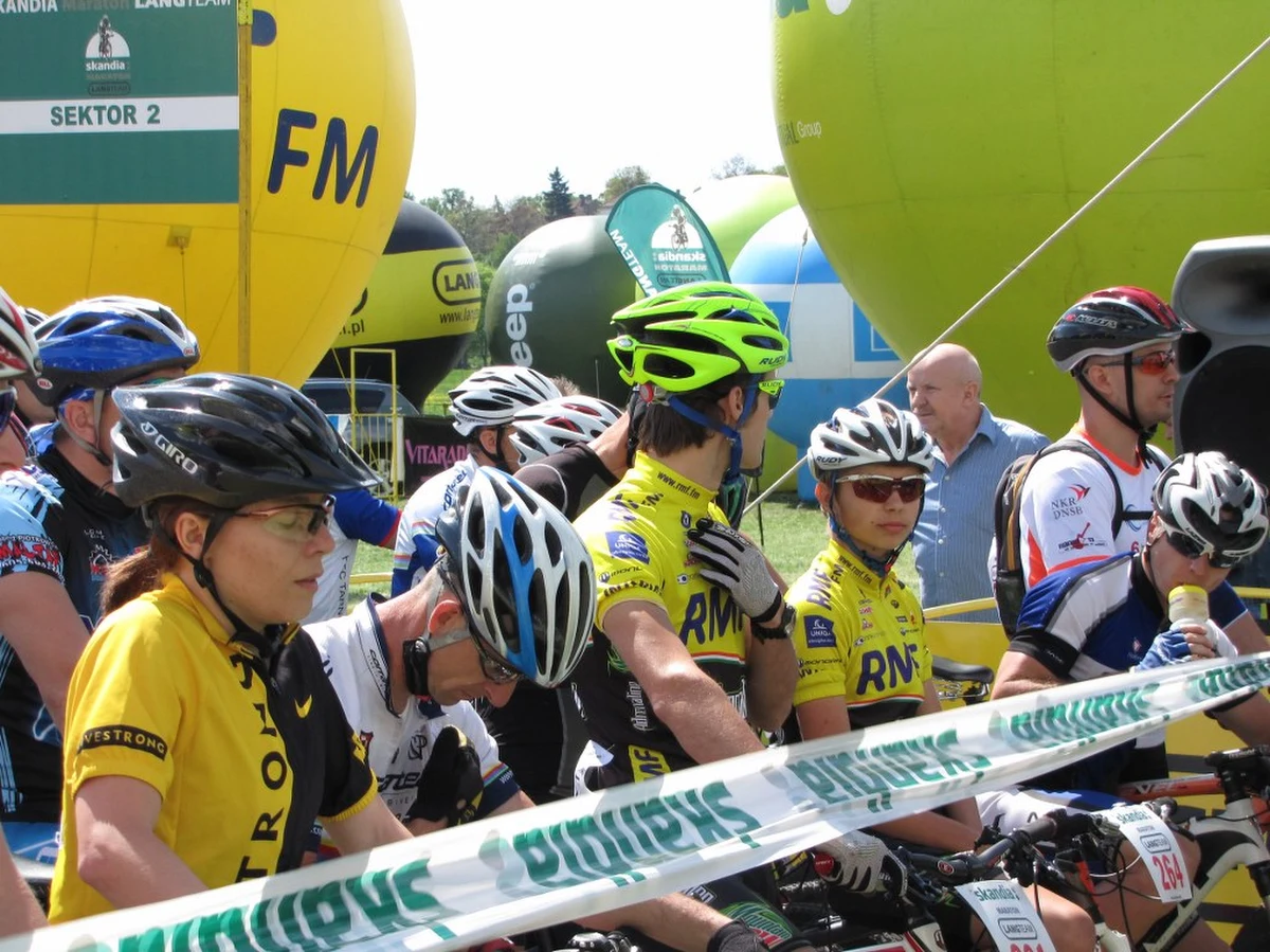 Przed południem ruszyła tegoroczna edycja Skandia Maraton Lang Team - jednego z największych w Polsce cykli kolarskich wyścigów dla amatorów i profesjonalistów. Tak jak rok temu pierwszym miastem, do którego zjechali rowerzyści z całego kraju, jest Kraków.
