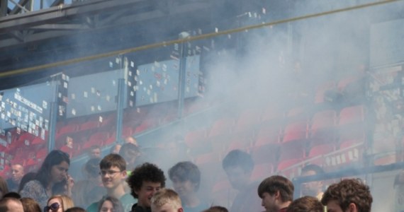 Tysiąc osób przywieziono na stadion krakowskiej Wisły, by przetestować sprawność służb przed Euro 2012. Sprawdzano, jak zorganizowana jest ewakuacja areny po ataku terrorystycznym. 
