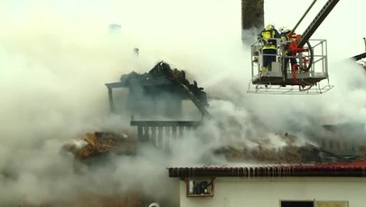 Pożar przydrożnego zajazdu w Łódzkiem