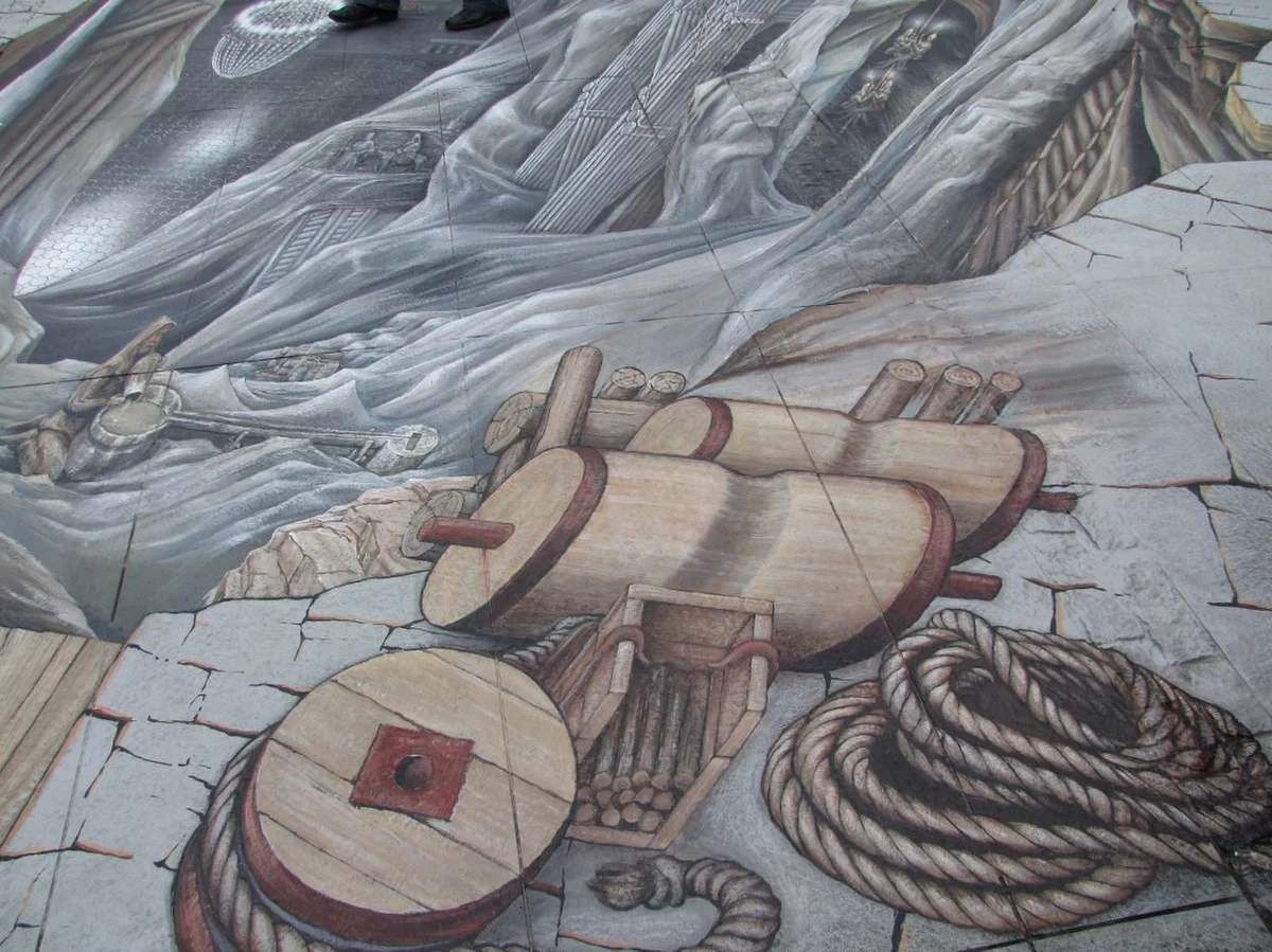 Wielicki "Solny Świat" to jedno z największych trójwymiarowych malowideł, jakie powstało na świecie. Znajdujący się na rynku w Wieliczce obraz pokazuje to, co znajduje się głęboko pod ziemią w kopalni soli. Dziś w obecności włoskiej reprezentacji w piłce nożnej odsłonięto niezwykły obraz 3D.
