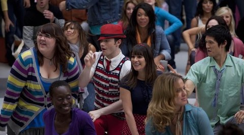 Zdjęcie ilustracyjne Glee odcinek 18 "Born This Way"