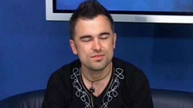 Michał Rudaś, wokalista znany do tej pory m.in z programu "Jaka to melodia", debiutuje ze swoim solowym krążkiem pt."Shuruvath".