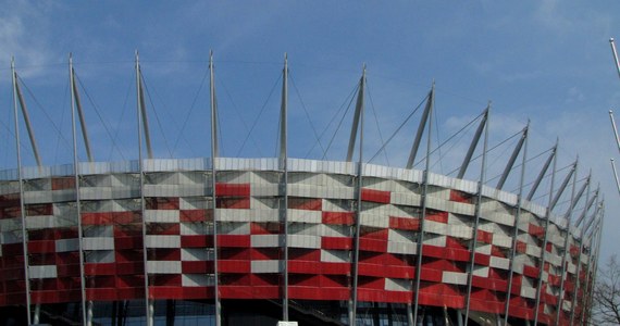 Mieszkańcy Warszawy i odwiedzający stolice kibice muszą się dziś liczyć ze zmianami oraz utrudnieniami w ruchu. Są one związane z ostatnim meczem Euro rozgrywanym w Polsce. Wieczorem Włosi zmierzą się z Niemcami na Stadionie Narodowym. Jedna z tych drużyn przejdzie do wielkiego finału, który odbędzie się 1 lipca w Kijowie.