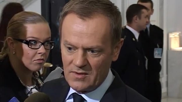 Jeśli opozycja zbyt często będzie testować odporność naszej koalicji, to się zorientuje, że jest zupełnie bezradna - tak premier Donald Tusk mówi o opozycyjnych próbach odwoływania kolejnych ministrów. Dziś przepadł wniosek PiS o odwołanie ministra Arłukowicza.