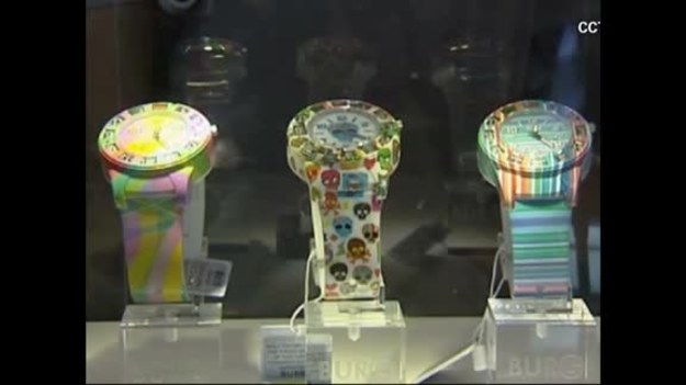 Na targach w Kantonie holenderska firma pokazała telefony komórkowe w kształcie zegarków na rękę.