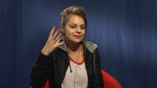 "Wszyscy się przyjaźnimy, dajemy sobie dobre rady" - mówi o stosunkach panujących na planie "X Factor" Ada Szulc.