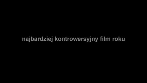 Jest poranek, 10 kwietnia 2010 r. Nadchodzi miły, spokojny, wiosenny dzień. Miliony polskich rodzin jeszcze śpią, kiedy w kilkudziesięciu domach i mieszkaniach, blisko sto osób szykuje się do podróży najbezpieczniejszym środkiem transportu -  samolotem prezydenckim. Kierunek - Smoleńsk...