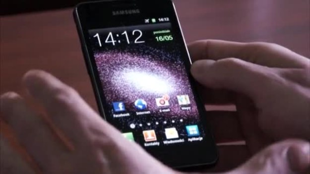 Sprawdzamy  Samsung Galaxy S II - jeden z najbardziej wyczekiwanych smartfonów tego roku, pierwszy dwurdzeniowy telefon Samsunga na naszym rynku.