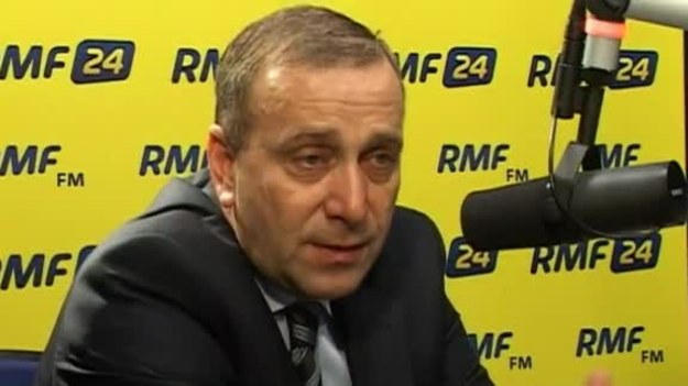W przypadku odpowiedzi rządu na raport MAK zabrakło refleksu, w takich sytuacjach trzeba być gotowym natychmiast - mówił gość Kontrwywiadu RMF FM, Grzegorz Schetyna.