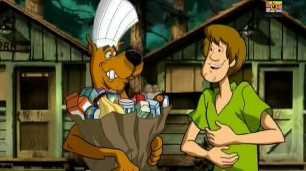 Odświeżeni przez grafików Scooby-Doo, Kudłaty, Daphne, Fred i Velma powracają. "Scooby-Doo. Wakacje z duchami" przywodzą na myśl najlepsze produkcje serii - atmosfera jest mroczna, grafika realistyczna, a zagadki są naprawdę kryminalne!