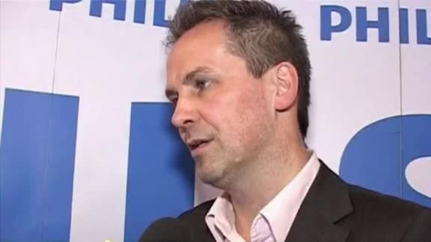 Zbigniew Urbański, znany jako prowadzący program "Gadżet", zdradził nam, co go ostatnio "zaczarowało", a co go rozczarowało. Przy okazji powiedział, że drażni go "szpanowanie" i że ma w domu całą kolekcję zegarków, których... nie używa.