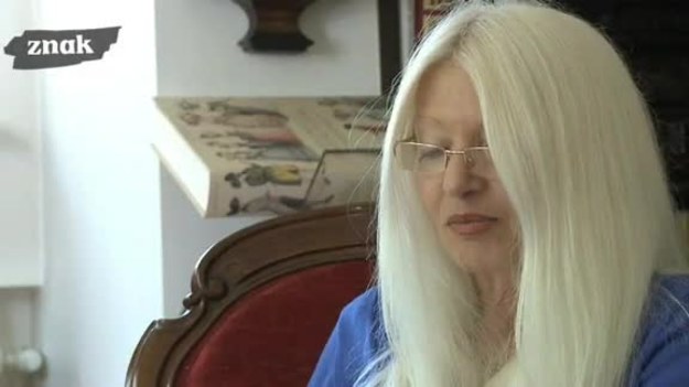 Małgorzata Niezabitowska czyta fragmenty swojej nowej powieści "Składana wanna". Ożywająca pod piórem autorki przeszłość pokazuje, że prawda jest dużo bardziej interesująca niż fikcja.