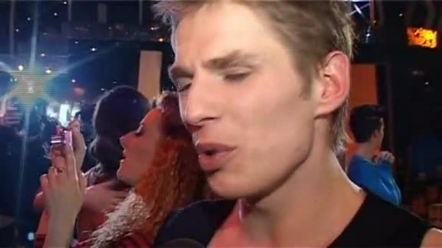 "Bardzo dziękuje tej osobie, która zasponsoruje Paulinie ten wyjazd. Cieszę się, że nie pojadę tam sam, że będę miał tak bliską osobę" - mówił Kuba Jóźwiak, który został zwycięzcą piątej edycji programu "You Can Dance - Po prostu tańcz".