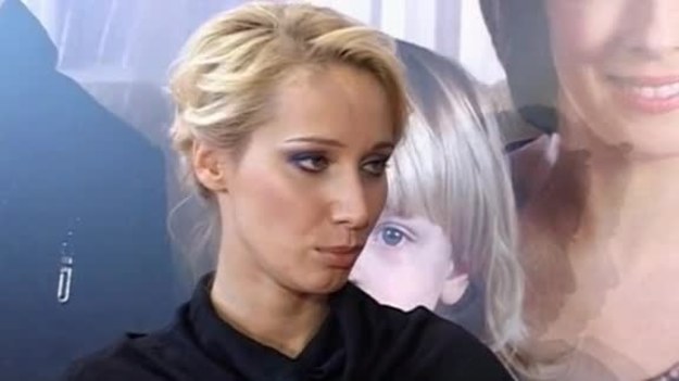 Aktorka Joanna Pierzak-Orleańska opowiada o tym, w jaki sposób praca na planie serialu przeplata się z jej macierzyństwem w realnym życiu - i jak na nie wpływa.